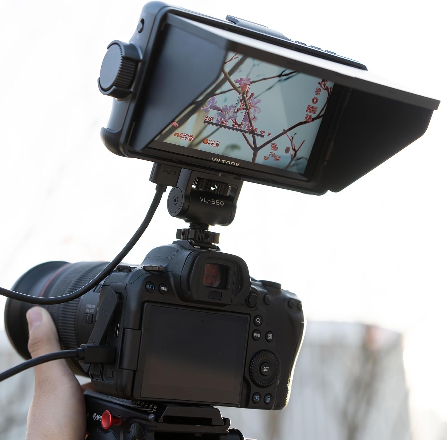 VILTROX DC-550 Pro 5.5 Inch Touchscreen Camera Field Monitor, 4K HDMI, 1200 nits, 160° Wide View Angle, Camera Monitor with Battery, Sunshade Hood, 3D Lut, Peaking Focus Assist, DC 12V Type-C 5V in