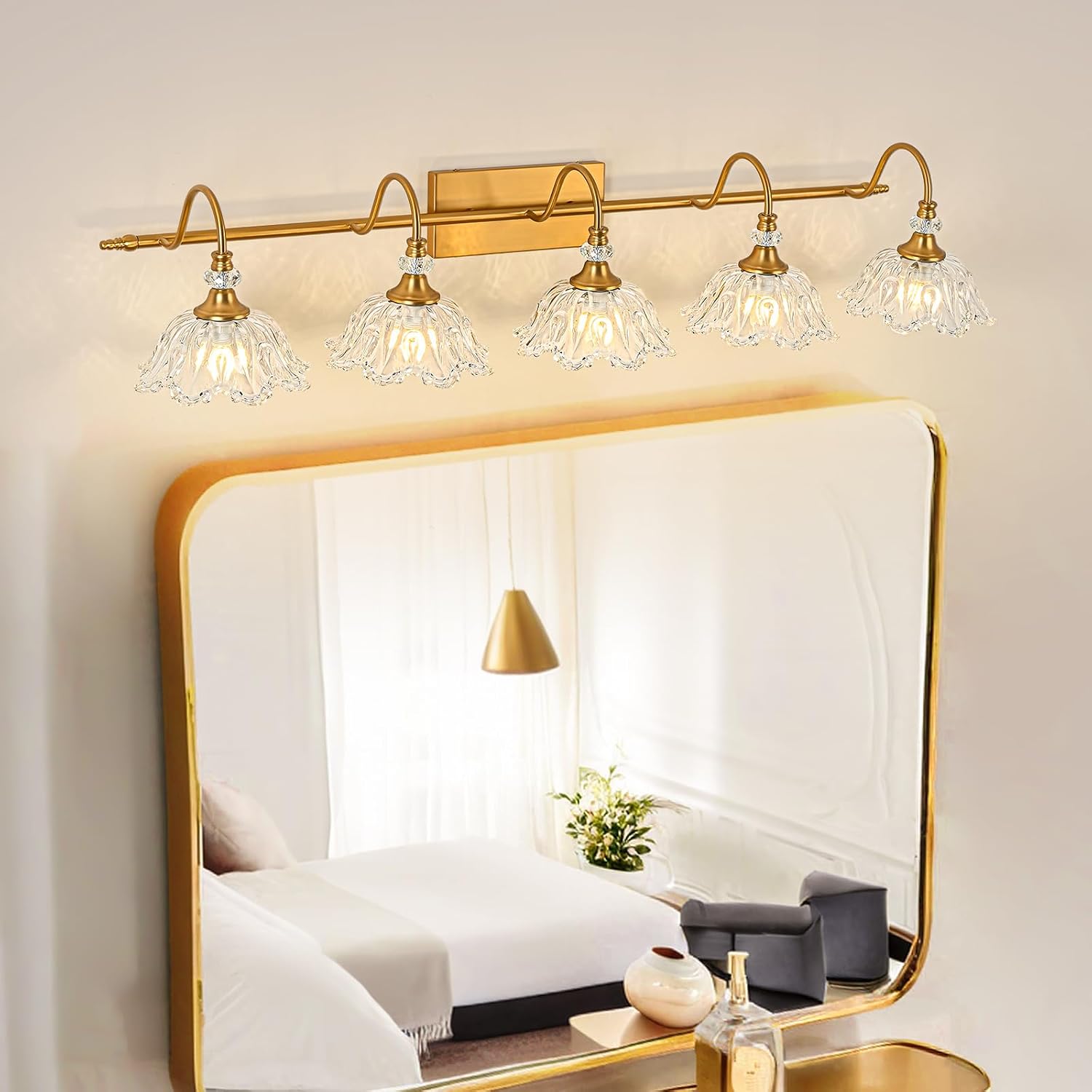 Vintage Bathroom Vanity Light, 5-Light Matte Brass Finish Vanity Light with Floral Clear Glass Shades, Retro Wall Mount Lighting for Bathroom, Dressing Table