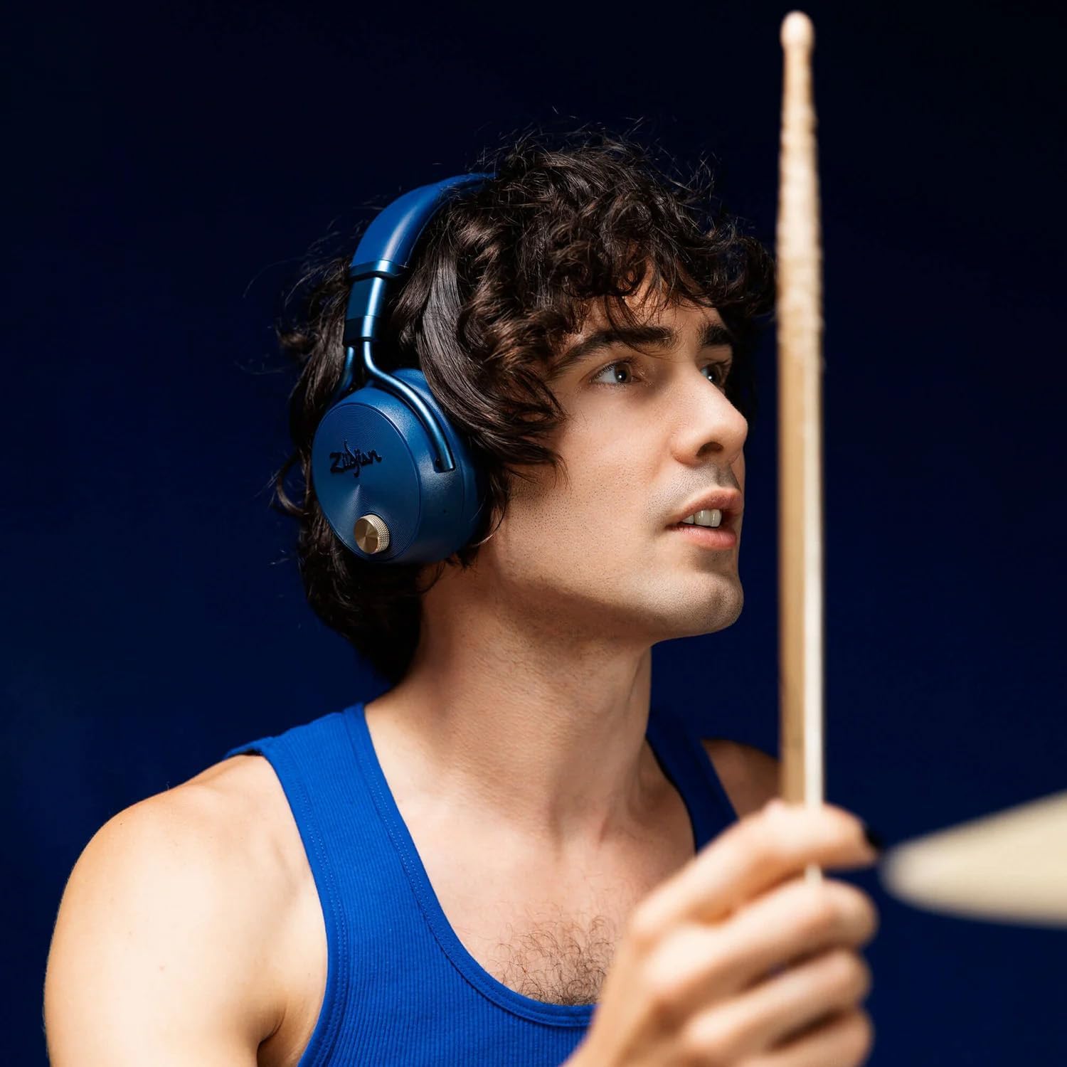 Zildjian ALCHEM-E Perfect Tune Headphones - Midnight Bundle with Case, Stand, and Austin Bazaar Polishing Cloth