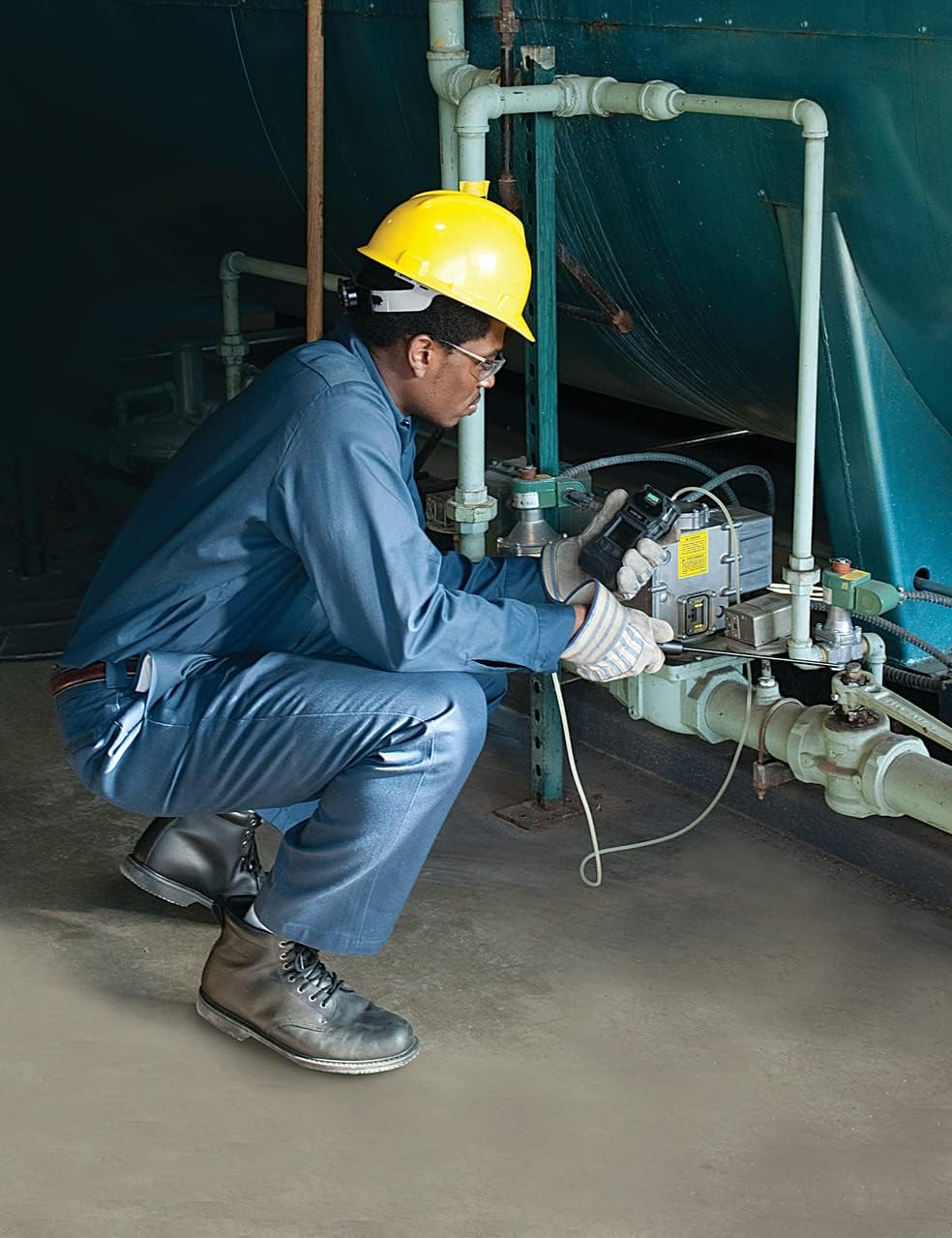 MSA 10116926 ALTAIR 5X Multi-Gas Detector - (LEL, O2, CO, H2S), 10' Line, 1' Probe, Charcoal Device with Monochrome Display, Portable Gas Monitor, UL/CSA, Includes Instrument/Line/Probe