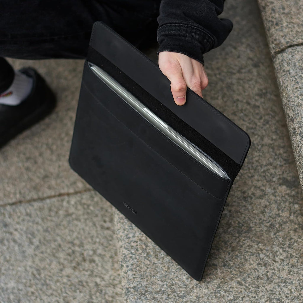 Black Leather Laptop Case Made for 15in MacBook Air Sleeve - Carrying Protective Sleeves Compatible with MacBook Air 15' M2 M3 M4 A2941 А3114 A3241 2022 2023 2024 2025, Genuine Vintage Leather, Black