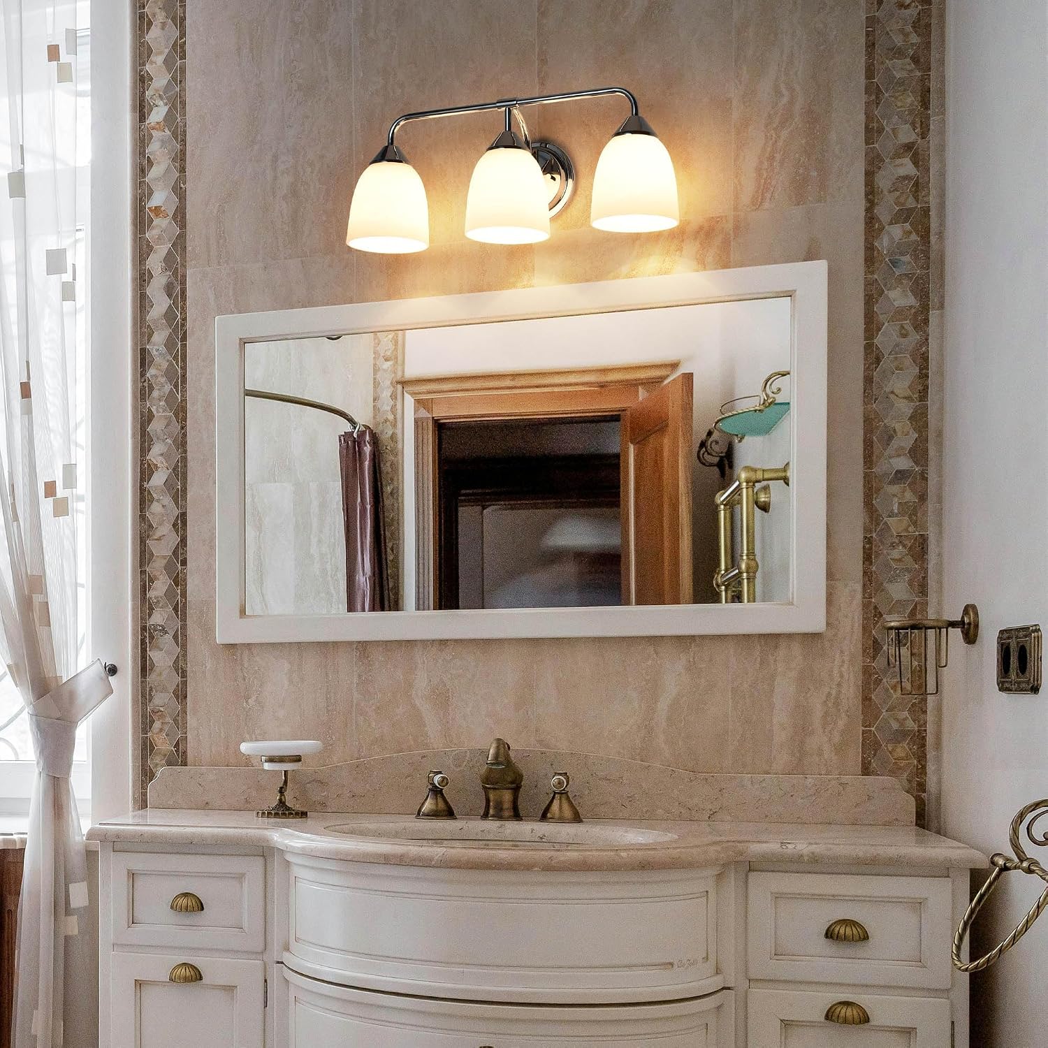 Chrome 3-Light Traditional Bathroom Vanity Light Fixtures Over Mirror, Modern Vanity Lights for Living Room, Standard E26 Base, Chrome