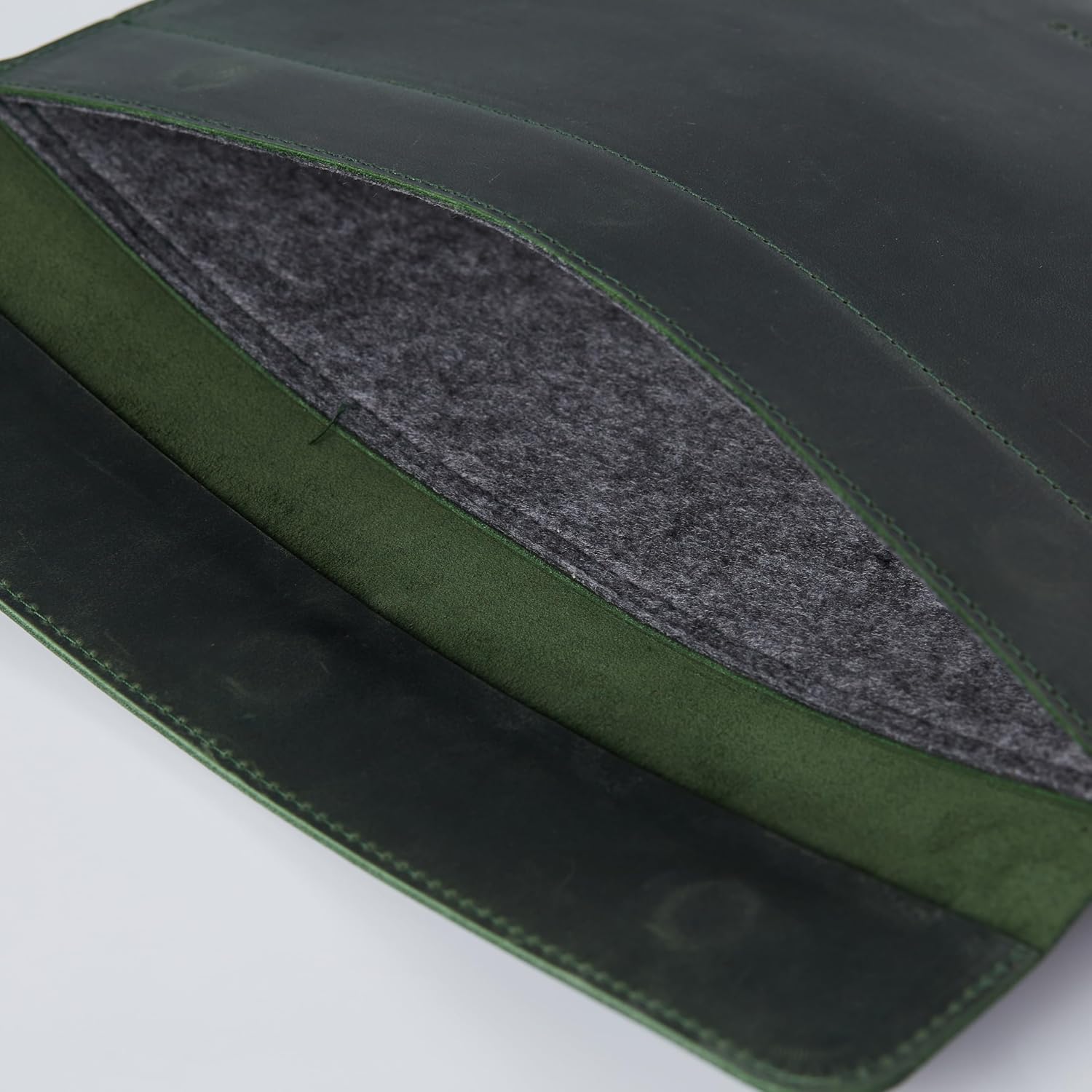 Green Leather Laptop Sleeve 13' Made for MacBook Air 13 inch Case Leather Sleeves - Carrying Protective Cases Compatible with MacBook 13' Air/Pro M1 M2 M3 M4 MAX PRO A2338 А3113 A3240 A2337, Green